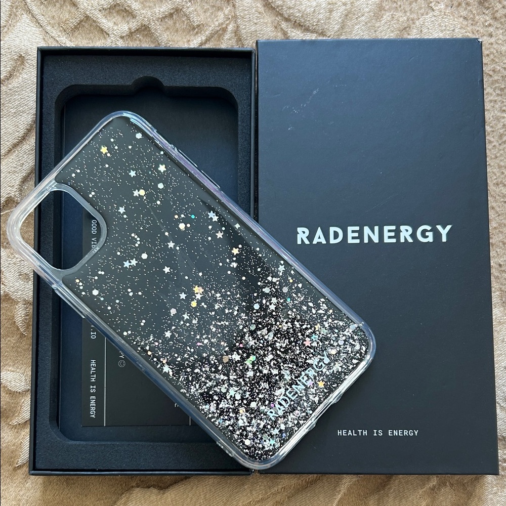 NIB - Rad Energy Sparkle Phone Case - Black